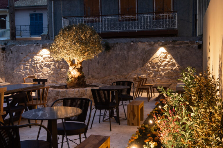 Discreet Boutique Hotel