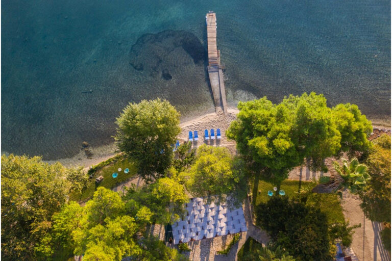 Flivos Hotel