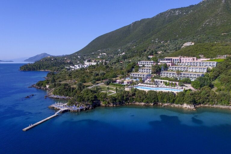 Ionino Blue Hotel