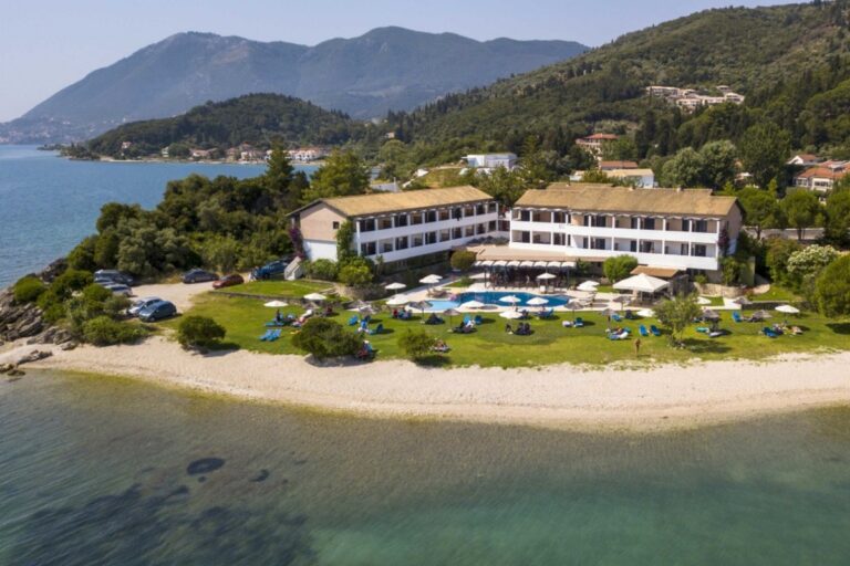 Lagoon Hotel