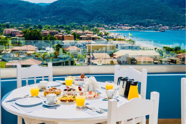 Point Beach Hotel