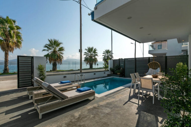 Elega Apartment