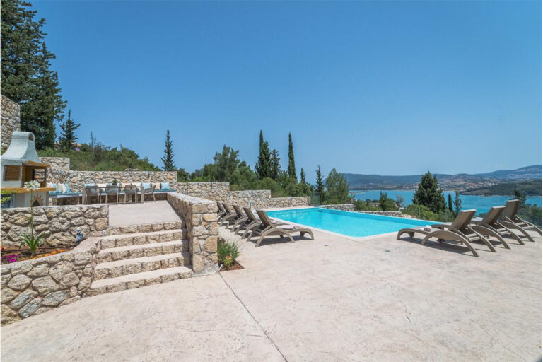 Villa T Rock