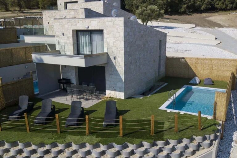 Villa Eternity